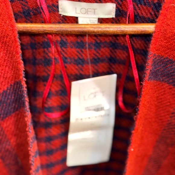 NWT LOFT Reversible Red and Blue Plaid Poncho - Picture 4 of 7